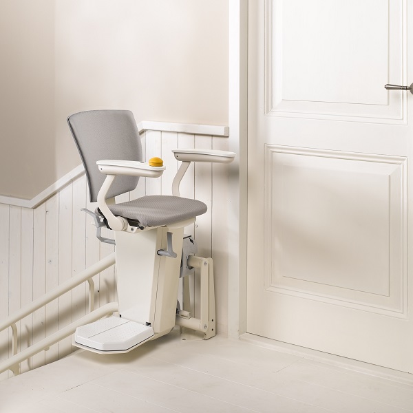 Swivel seat on Otolift curved stairlift
